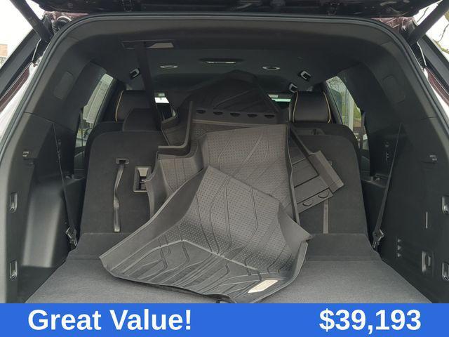 used 2023 Chevrolet Traverse car, priced at $39,193