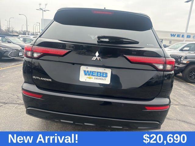 used 2022 Mitsubishi Outlander car, priced at $20,690