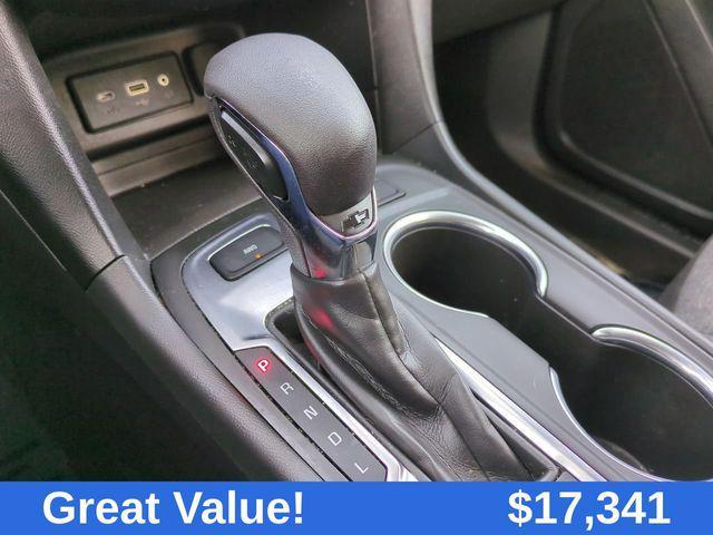 used 2022 Chevrolet Equinox car, priced at $17,341