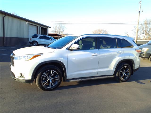 used 2016 Toyota Highlander car, priced at $14,950