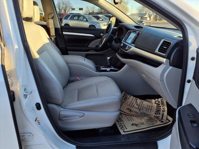 used 2016 Toyota Highlander car, priced at $14,950