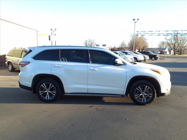 used 2016 Toyota Highlander car, priced at $14,950