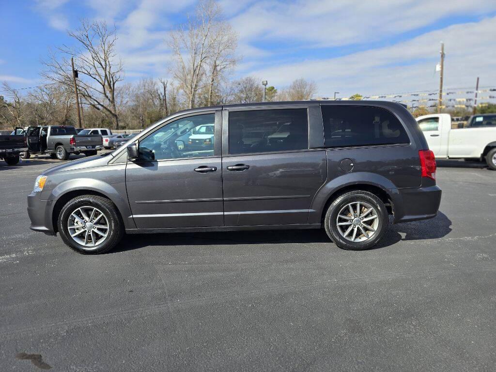 used 2016 Dodge Grand Caravan car, priced at $15,995