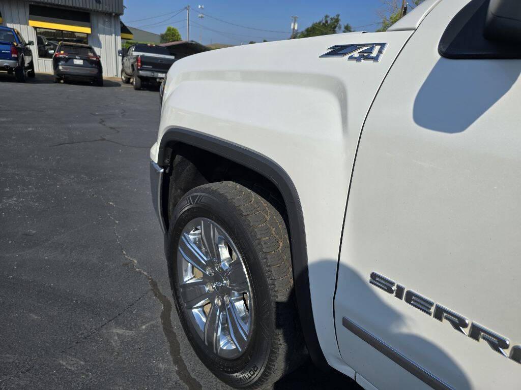 used 2018 GMC Sierra 1500 car, priced at $28,995