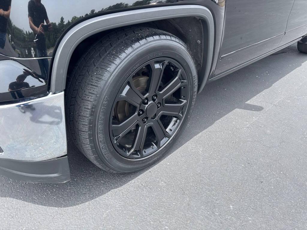 used 2015 GMC Sierra 1500 car, priced at $20,995