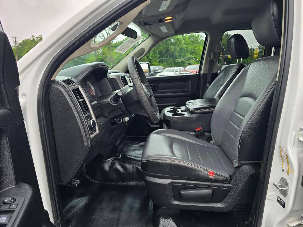 used 2022 Ram 1500 Classic car, priced at $22,995
