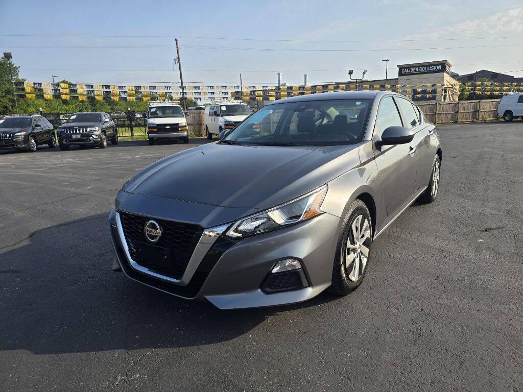 used 2022 Nissan Altima car, priced at $20,995