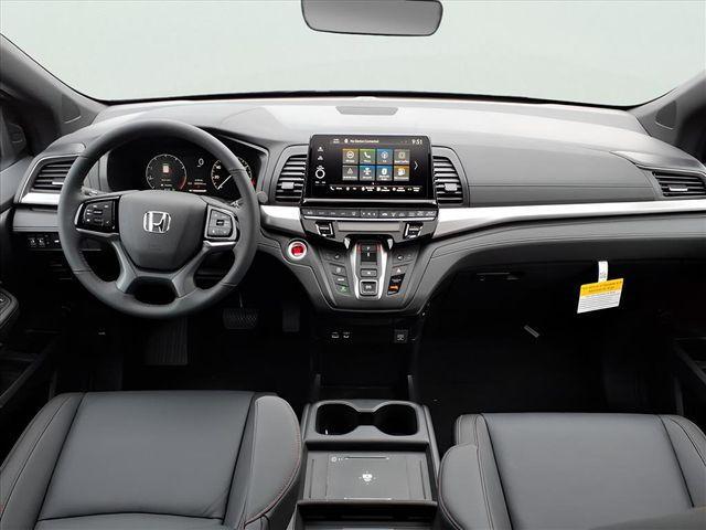 new 2026 Honda Odyssey car, priced at $43,095