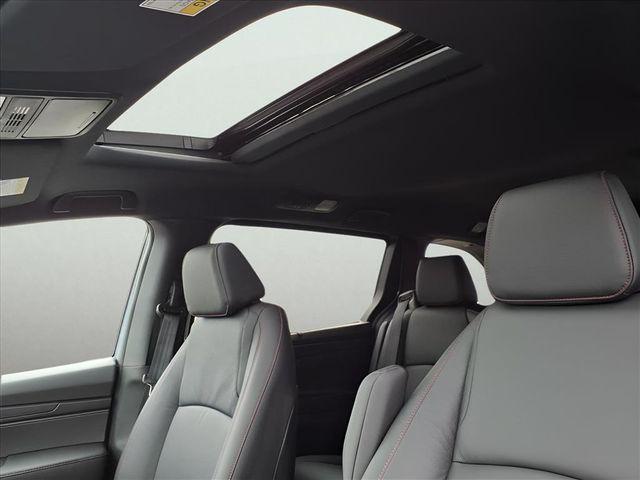 new 2026 Honda Odyssey car, priced at $43,095