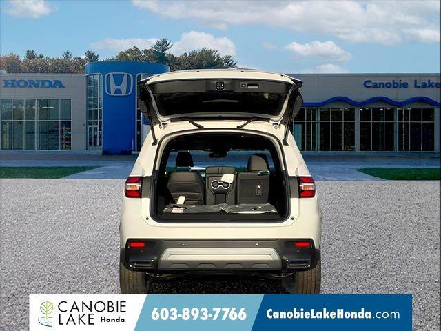 new 2025 Honda Pilot car, priced at $47,622