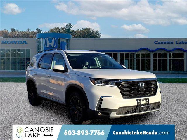 new 2025 Honda Pilot car, priced at $47,622