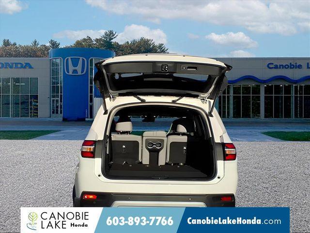 new 2025 Honda Pilot car, priced at $47,622