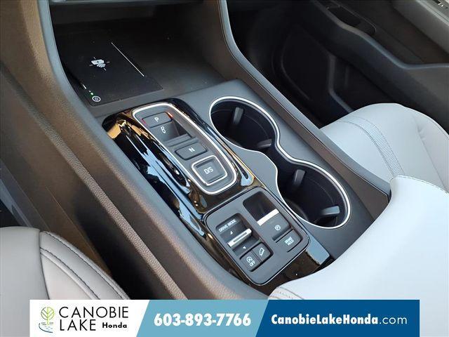 new 2025 Honda Pilot car, priced at $47,622