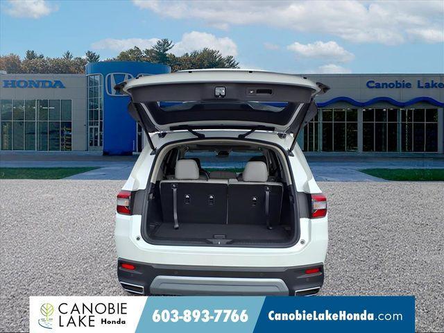 new 2025 Honda Pilot car, priced at $47,622