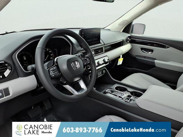 new 2025 Honda Pilot car, priced at $47,622