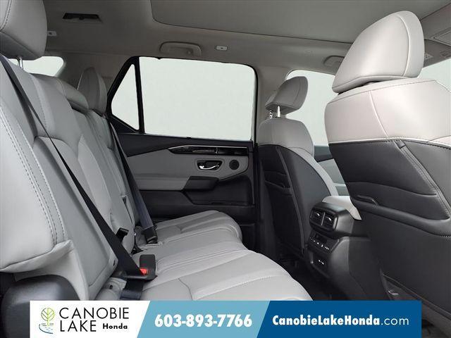 new 2025 Honda Pilot car, priced at $47,622