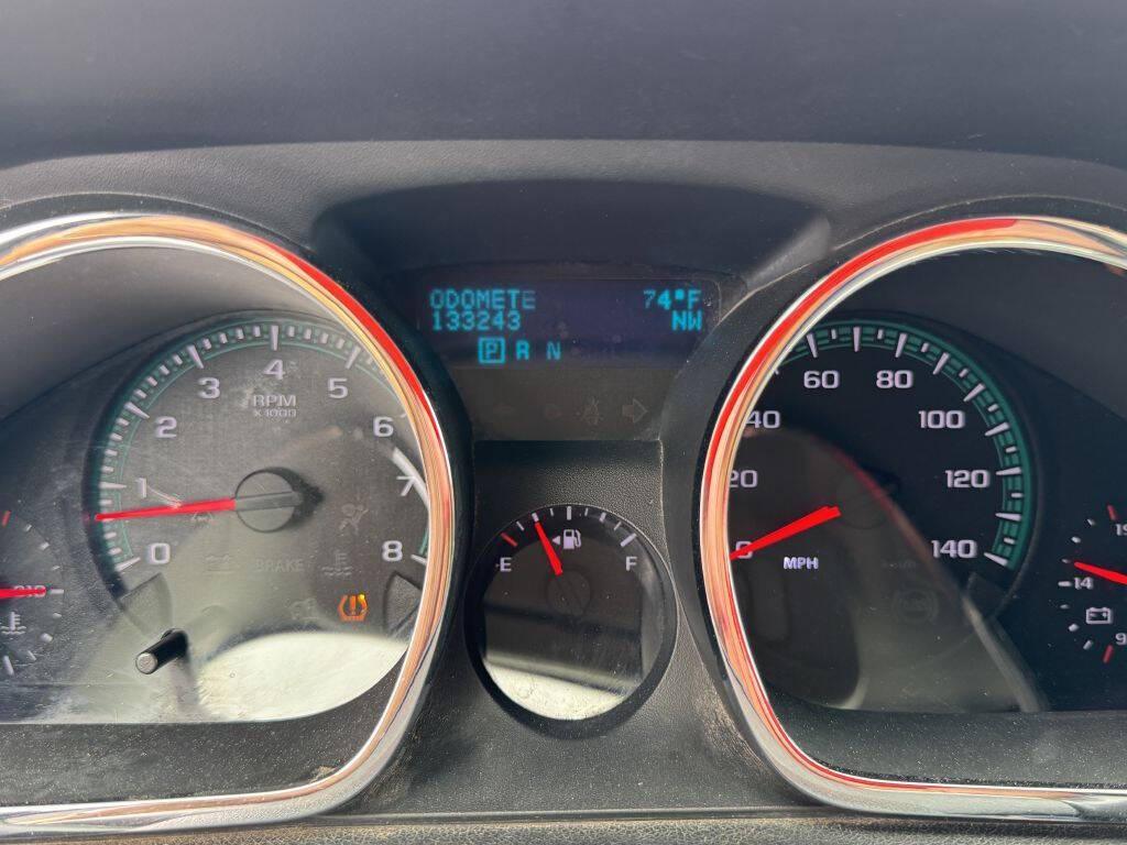used 2011 Chevrolet Traverse car, priced at $4,995
