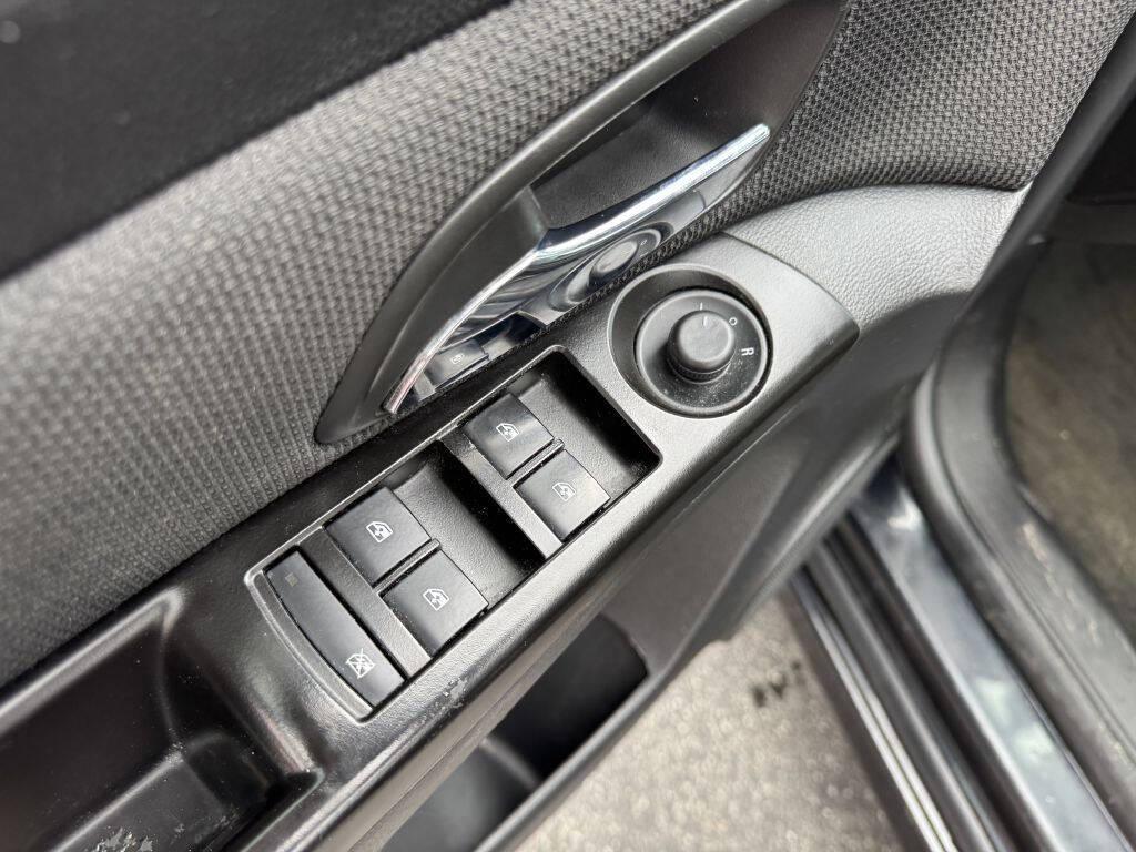 used 2014 Chevrolet Cruze car, priced at $4,995