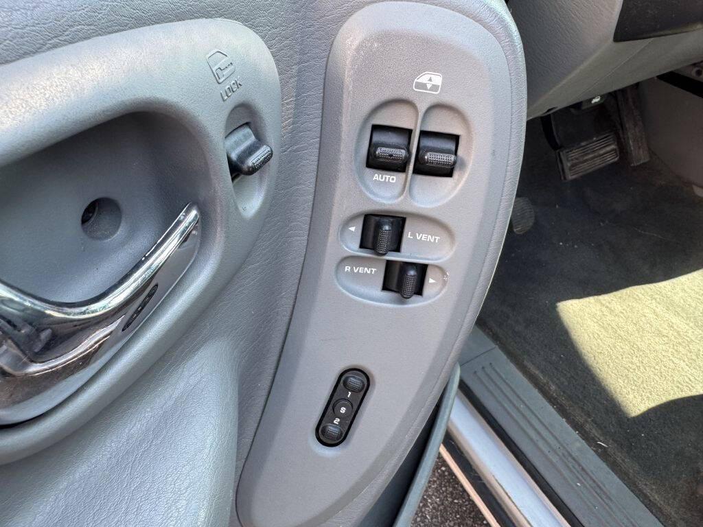 used 2006 Chrysler Town & Country car, priced at $3,995