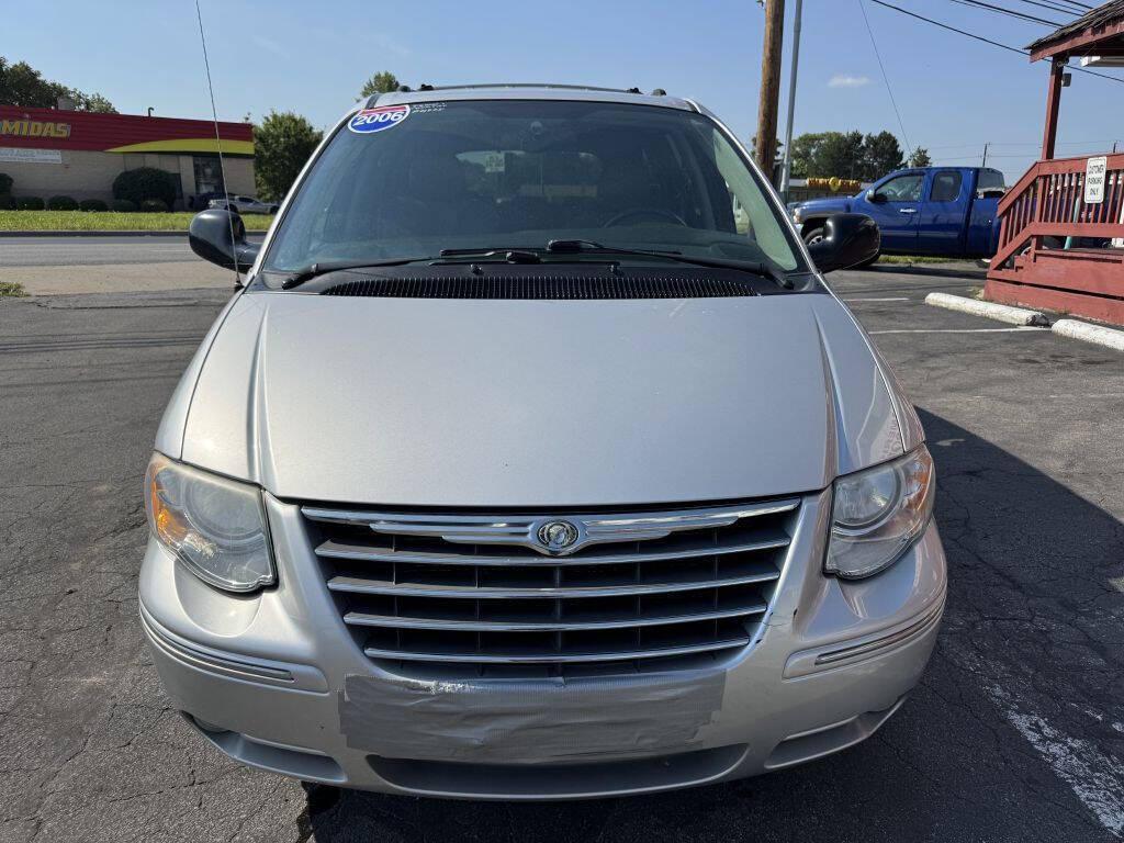 used 2006 Chrysler Town & Country car, priced at $3,995