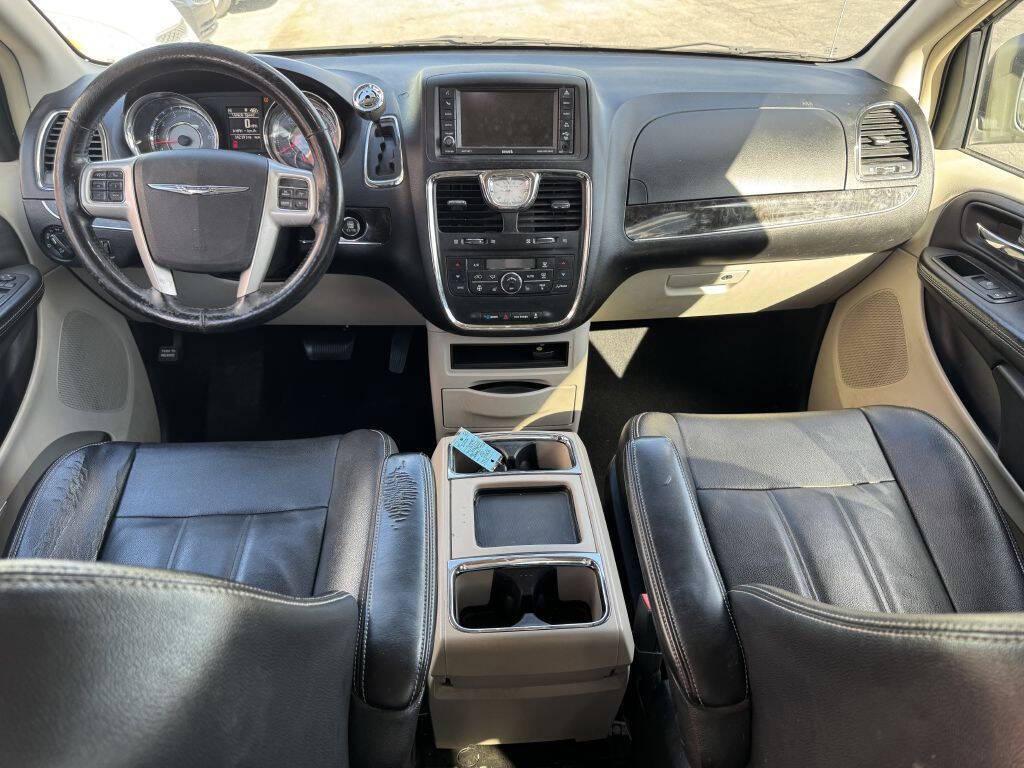 used 2015 Chrysler Town & Country car, priced at $5,995