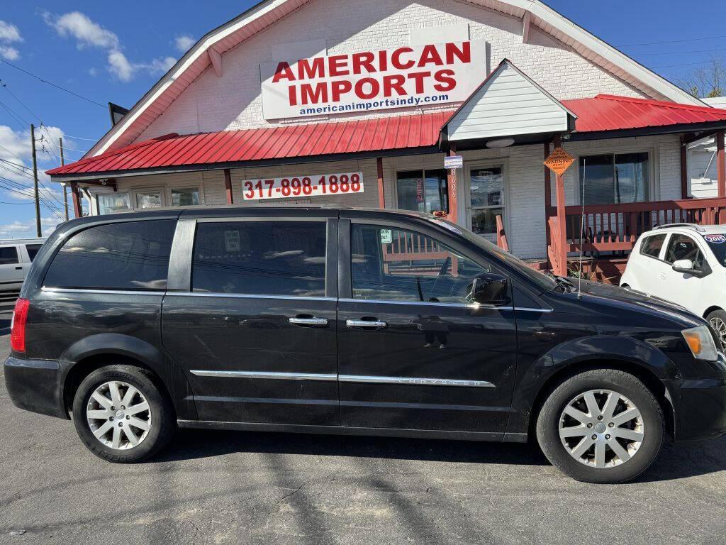 used 2015 Chrysler Town & Country car, priced at $5,995