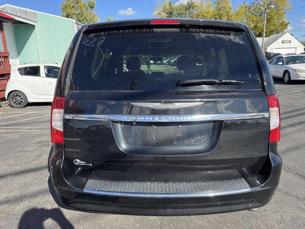 used 2015 Chrysler Town & Country car, priced at $5,995