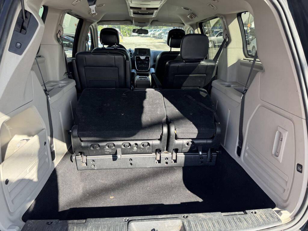 used 2015 Chrysler Town & Country car, priced at $5,995