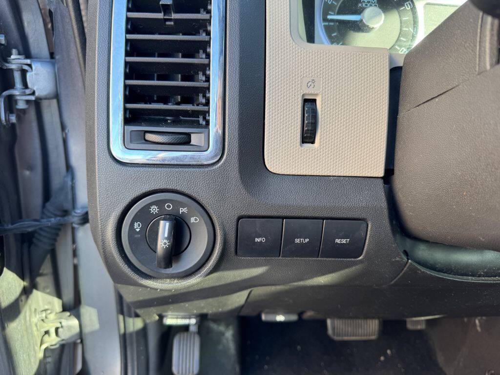 used 2010 Mercury Mariner car, priced at $5,995