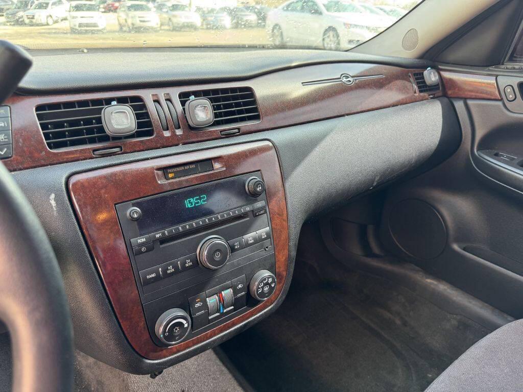 used 2008 Chevrolet Impala car, priced at $3,500