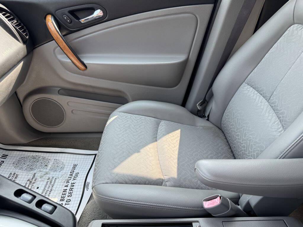 used 2007 Saturn Vue car, priced at $3,995