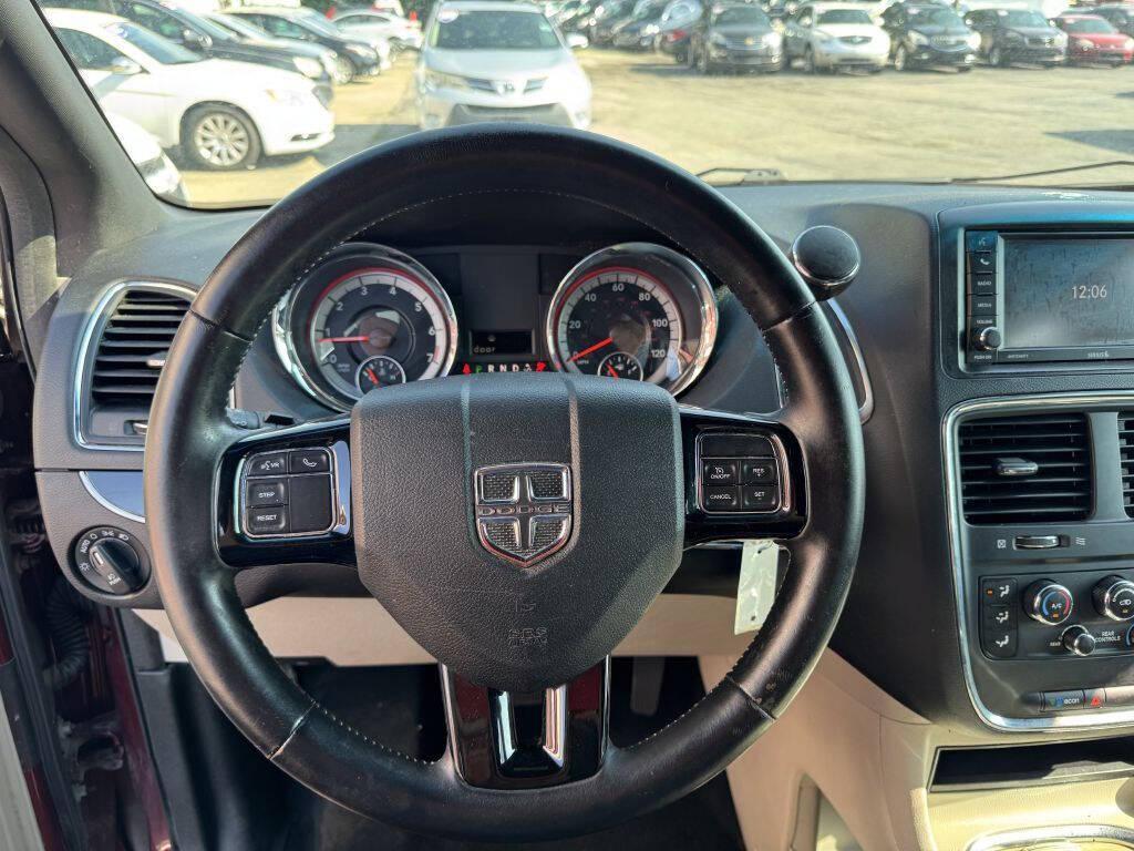 used 2018 Dodge Grand Caravan car, priced at $5,995