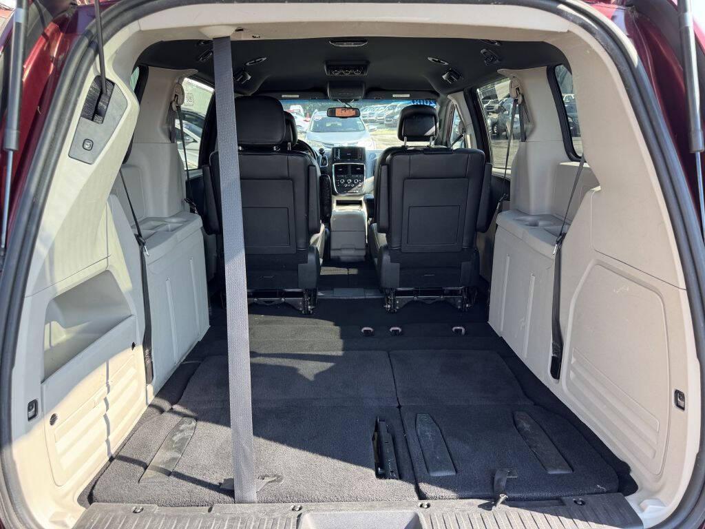 used 2018 Dodge Grand Caravan car, priced at $5,995
