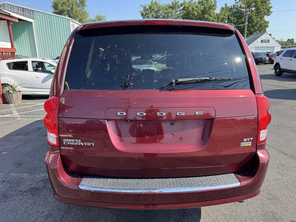 used 2018 Dodge Grand Caravan car, priced at $5,995
