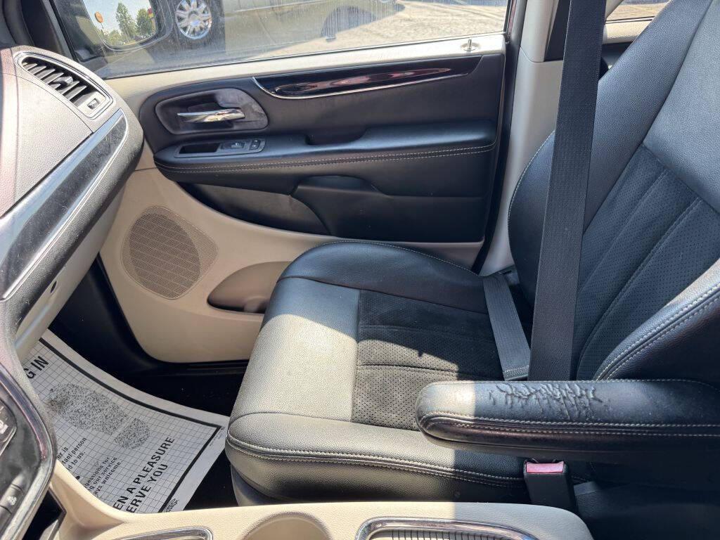 used 2018 Dodge Grand Caravan car, priced at $5,995