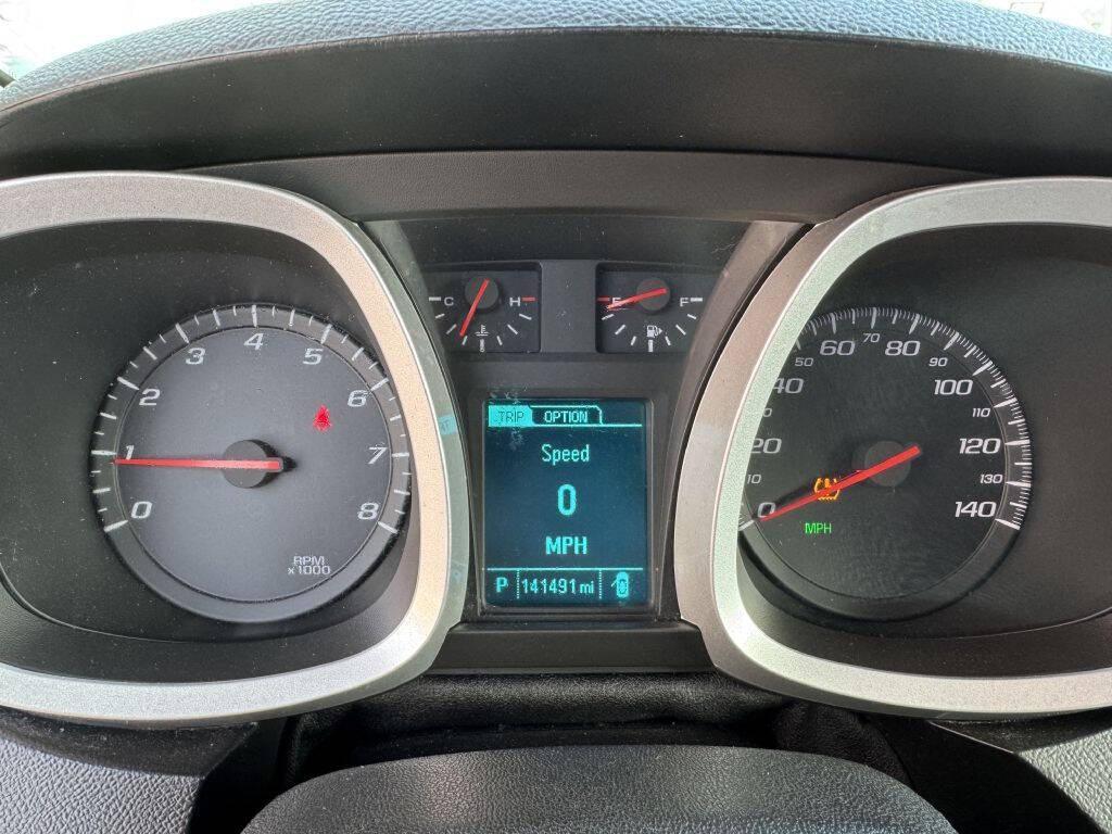 used 2017 Chevrolet Equinox car, priced at $4,995