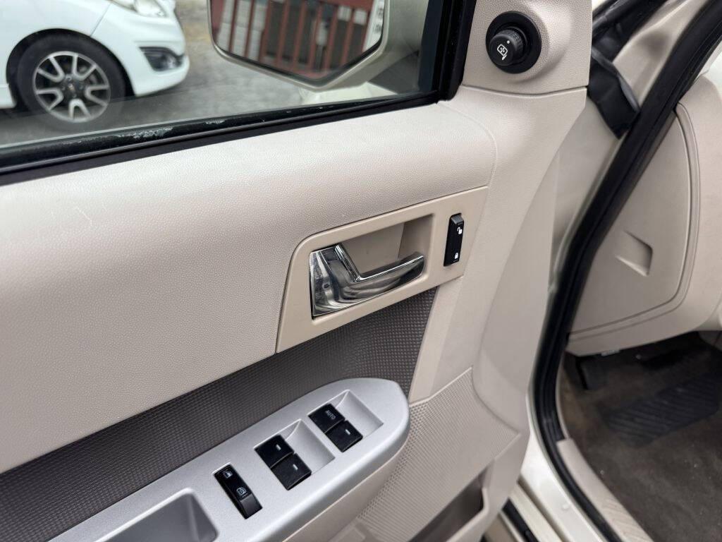 used 2010 Mercury Mariner car, priced at $4,995