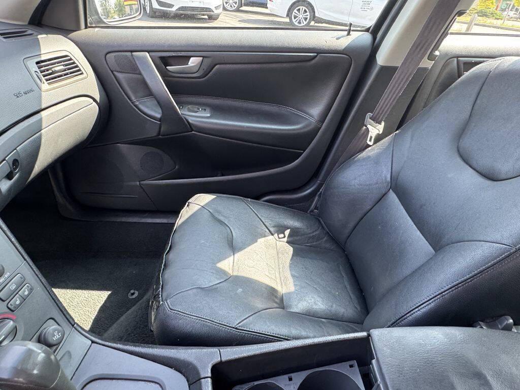 used 2002 Volvo S60 car, priced at $2,995