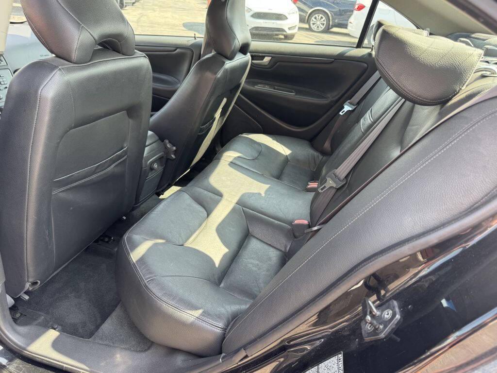 used 2002 Volvo S60 car, priced at $2,995