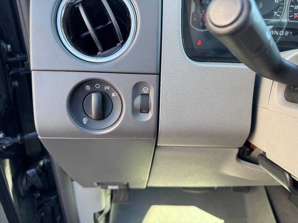 used 2006 Ford F-150 car, priced at $7,995
