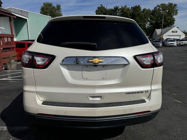 used 2015 Chevrolet Traverse car, priced at $7,995