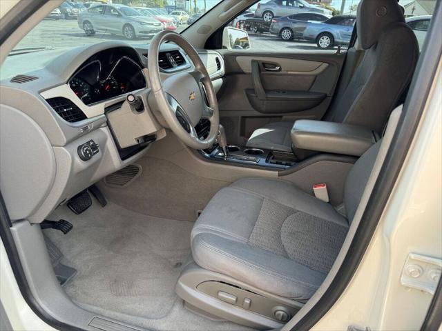 used 2015 Chevrolet Traverse car, priced at $7,995