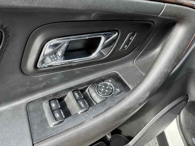 used 2015 Ford Taurus car, priced at $8,500