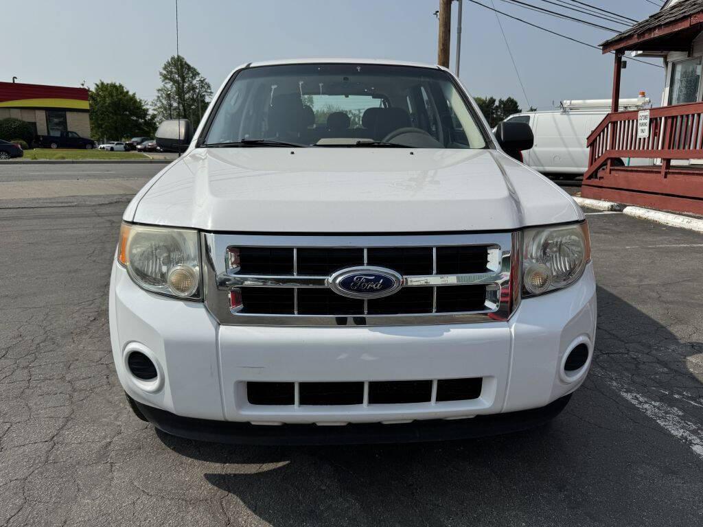 used 2009 Ford Escape car, priced at $3,995
