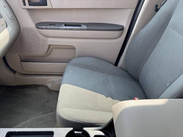 used 2009 Ford Escape car, priced at $4,500