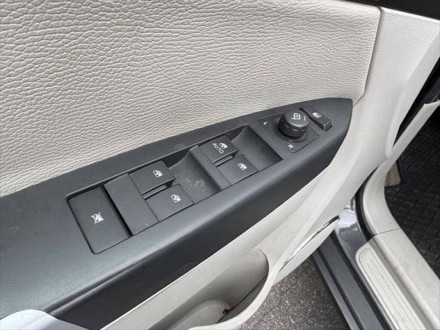 used 2008 Saturn Vue car, priced at $3,500