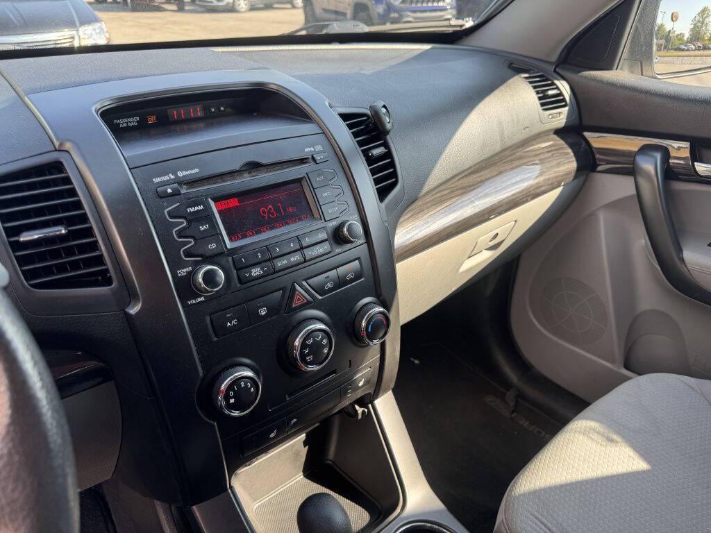 used 2012 Kia Sorento car, priced at $3,995