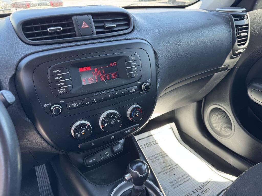 used 2015 Kia Soul car, priced at $4,995