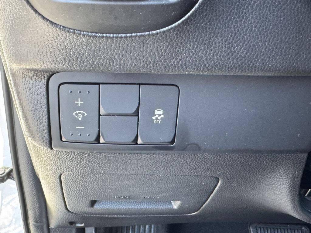 used 2015 Kia Soul car, priced at $4,995