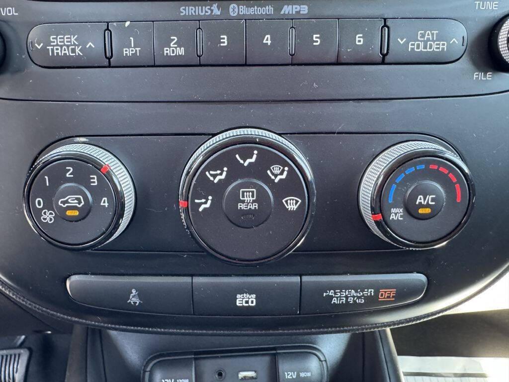 used 2015 Kia Soul car, priced at $4,995